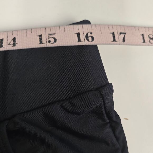 BLOOMCHIC 18-20 2x plus black ruched swim shorts bottoms NWT B98 - Picture 3 of 9